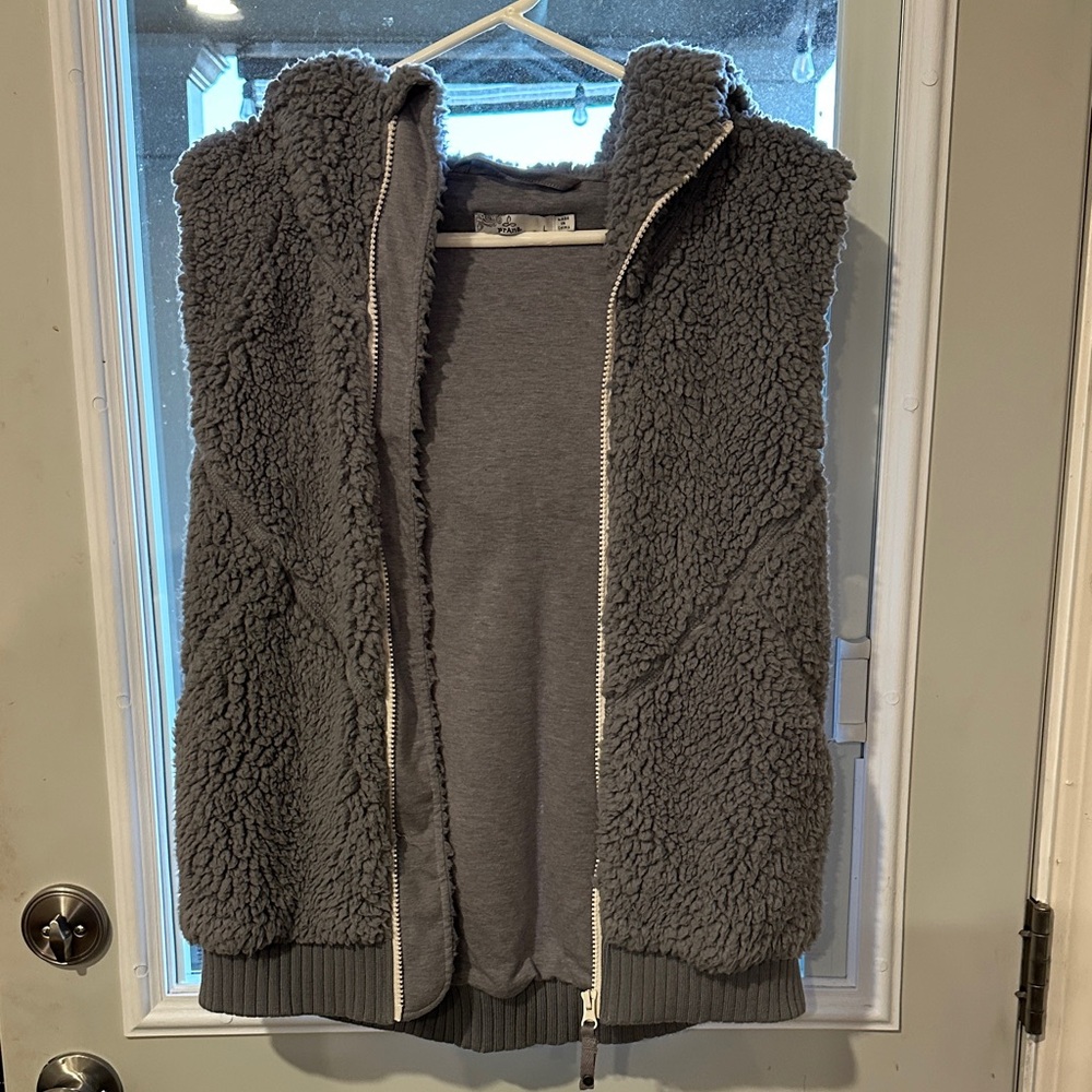Prana Heather Gray/Purple Sherpa Vest
